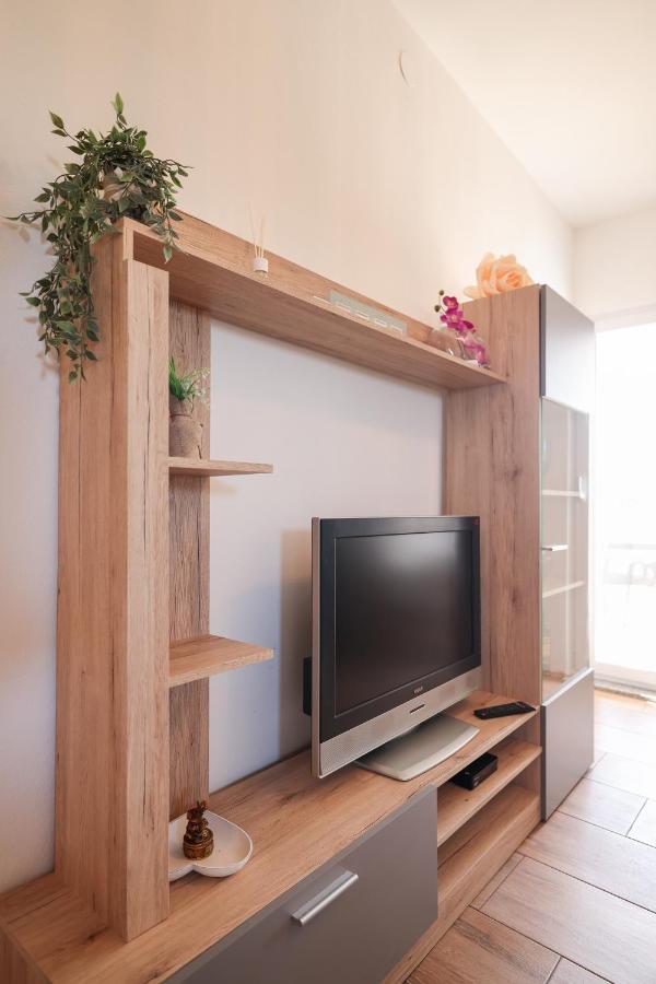 Apartments Miky Vrsi Luaran gambar