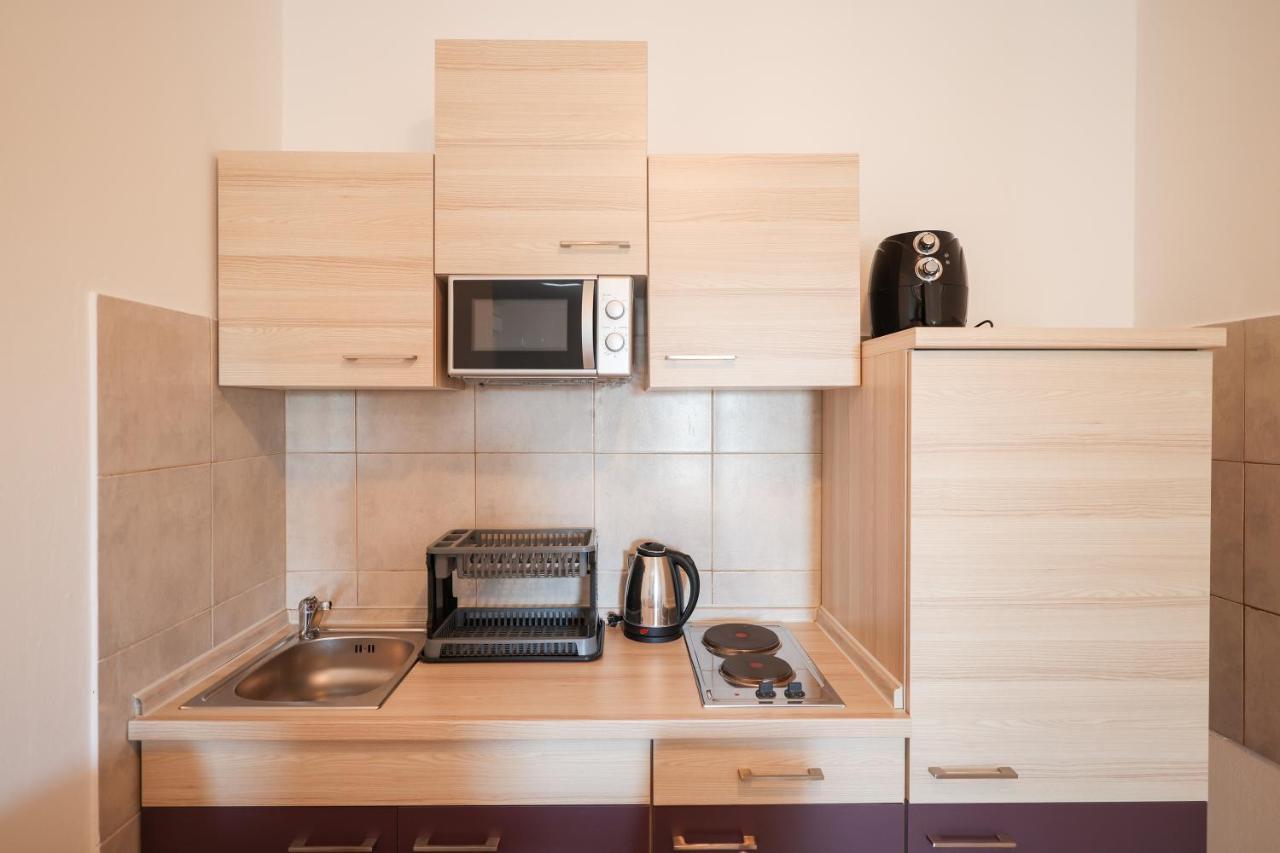 Apartments Miky Vrsi Luaran gambar