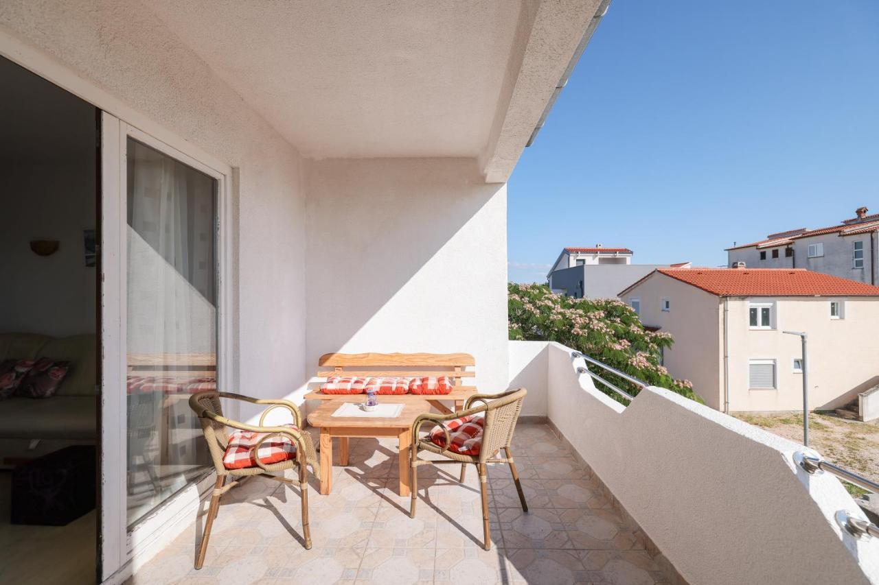Apartments Miky Vrsi Luaran gambar