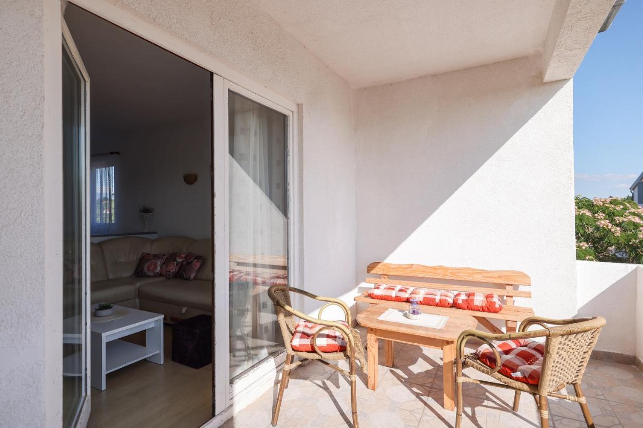 Apartments Miky Vrsi Luaran gambar
